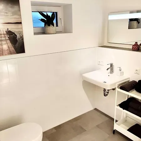 Apartment Modern-gemuetliche Wohnung, Ganz Neu, In Neuenheim, Heidelberg